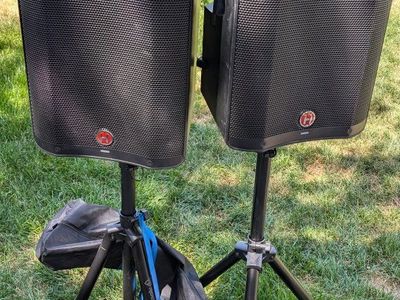 Behringer PA Speakers and stands