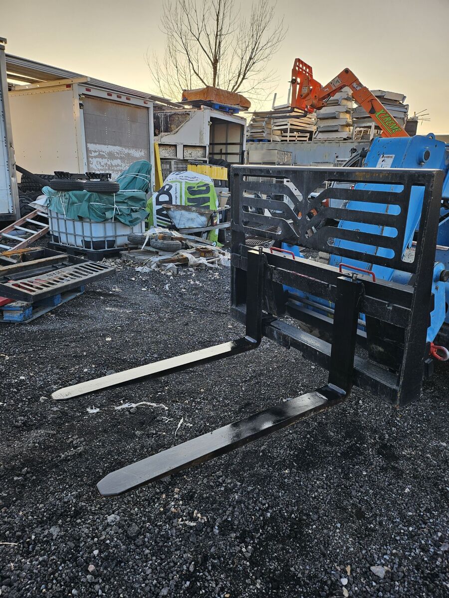Skid Steer Pallet Forks