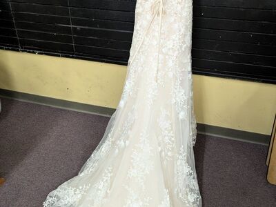 Maggie Sottero Haute Couture Sz 8 Ivory Over Nuded