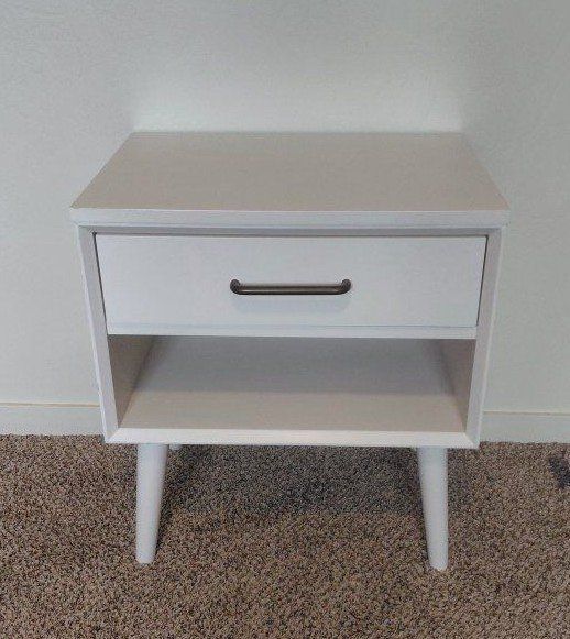 White Nightstand / End Table w/ Drawer