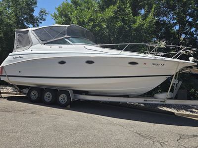 2001 Chris-Craft 328 Express Cruiser