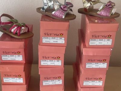 Victoria Kids Sandals Assorted Styles Sizes 5-9 New in Box