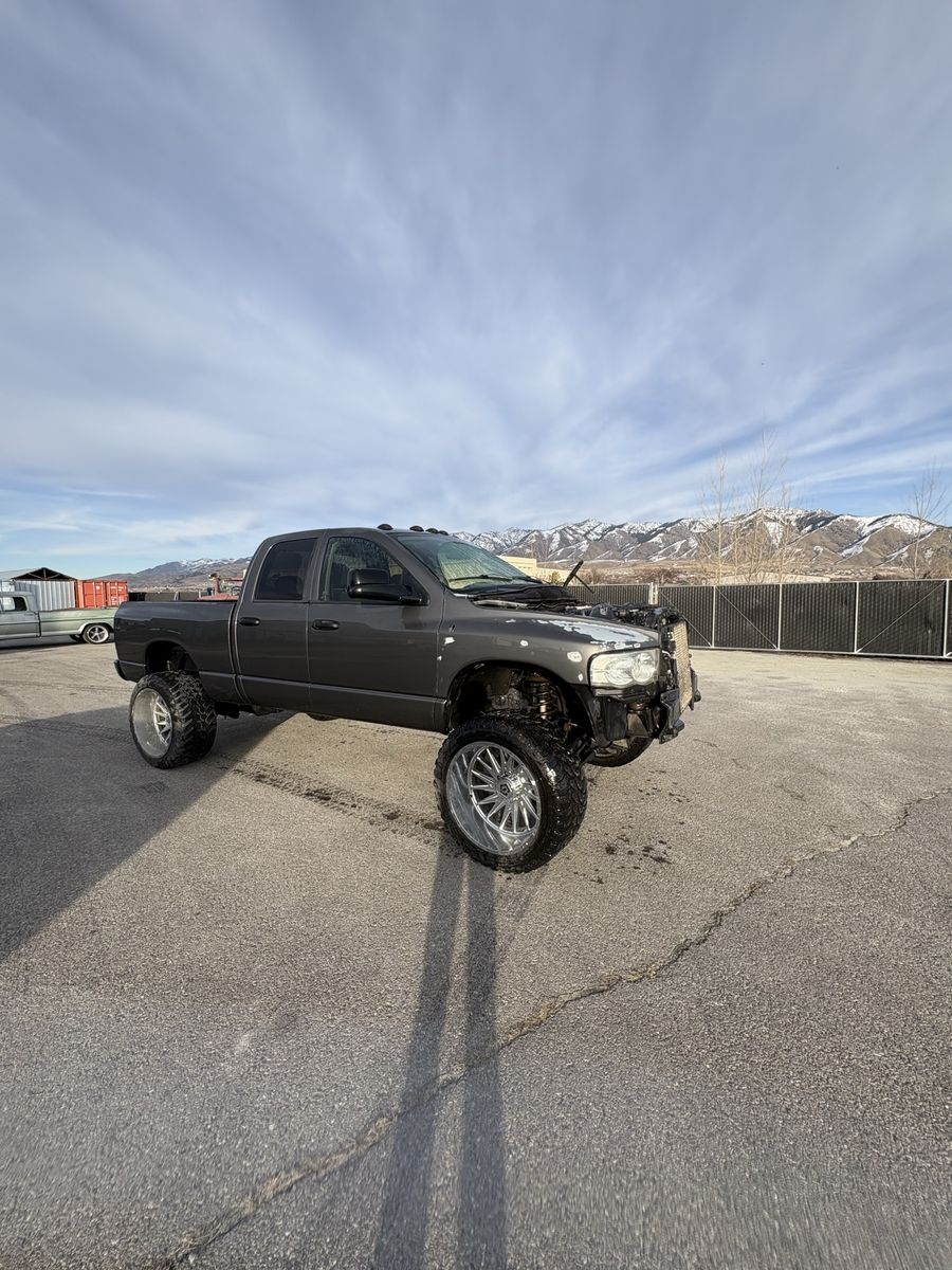 2004 Dodge Ram 2500 SLT