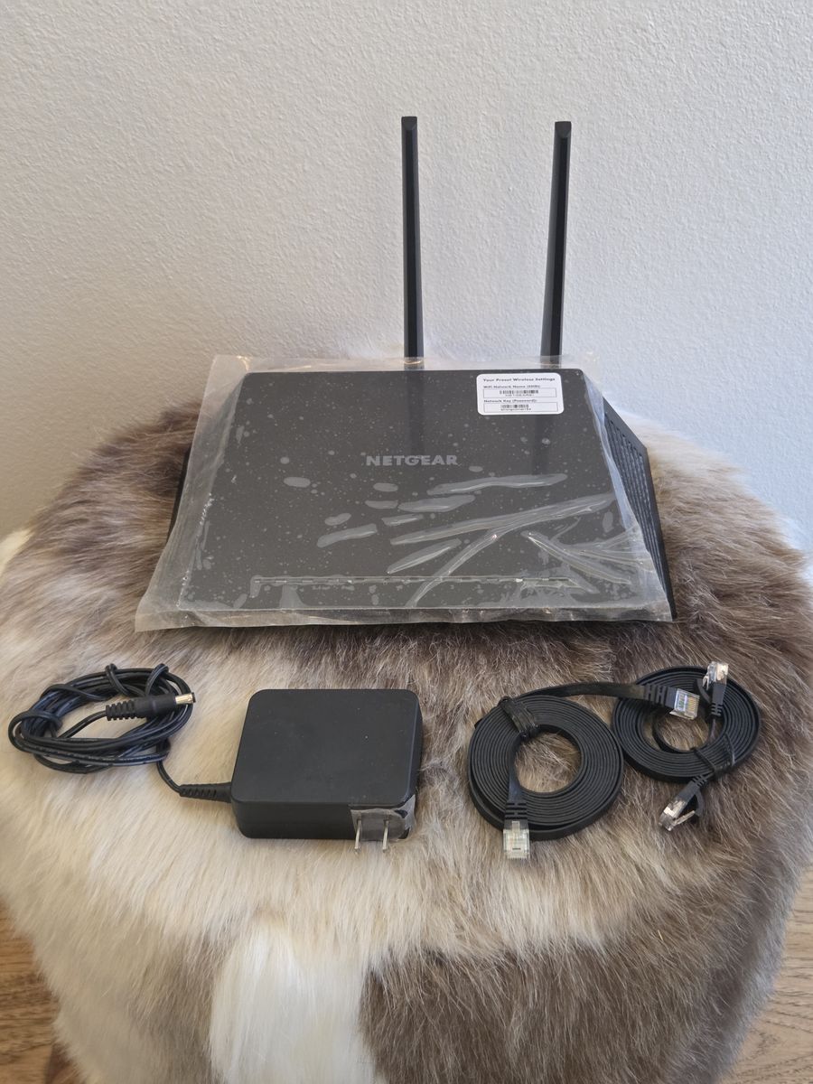 Netgear Nighthawk AC1900 Smart WiFi Router R7000 - Fast & Reliable Wireless Internet