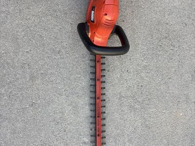Black & Decker electric hedge trimmer