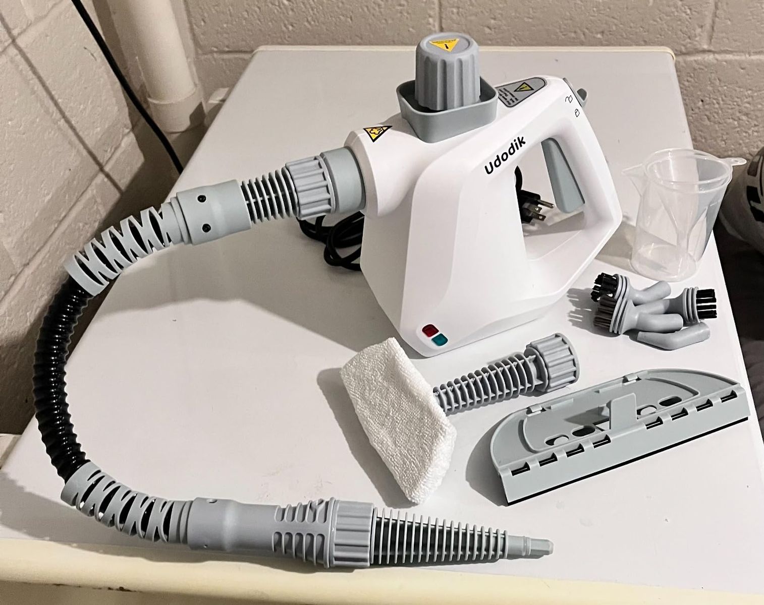 New in box 10 Accessory Kit Steamer