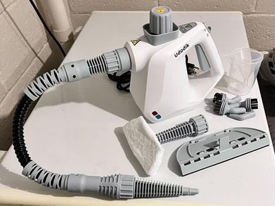 New in box 10 Accessory Kit Steamer