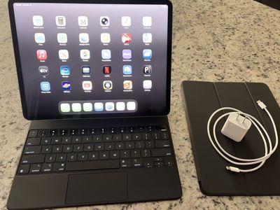 iPad Pro 12.9” M2 cellular 512 GB with Apple Magic Keyboard and Folio