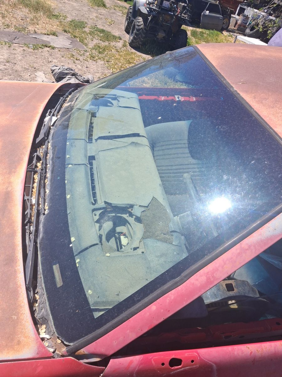1986 transam windshield
