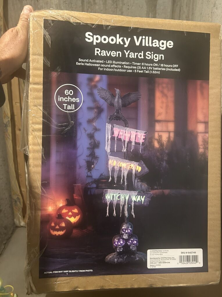 Halloween Spooky Sign