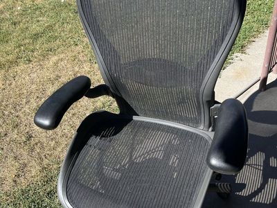 Herman Miller Aeron Office Chair - Black Mesh - Ergonomic large c size