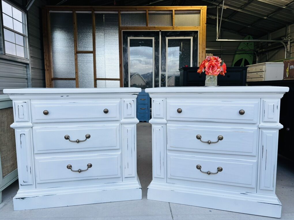 White Set Of Wood Nighstands