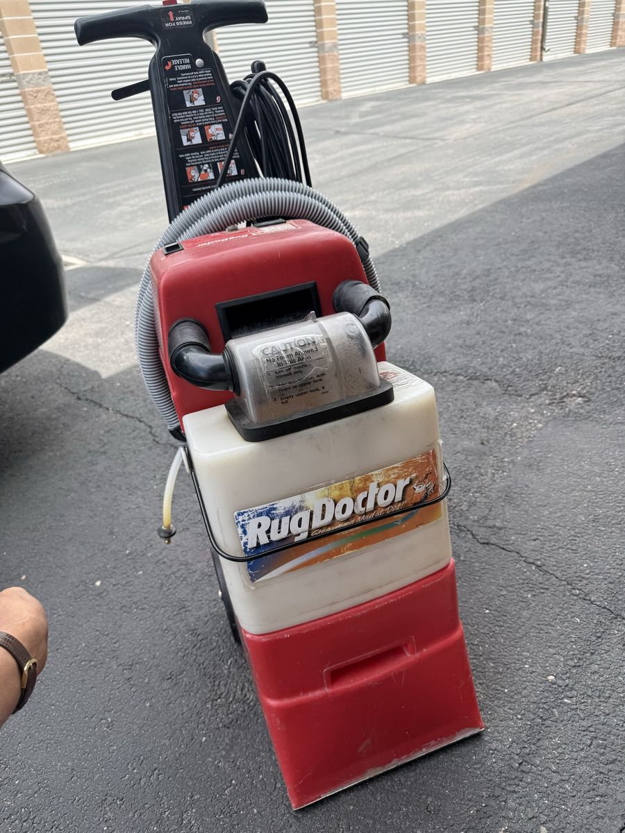 Rug doctor carpet cleaner