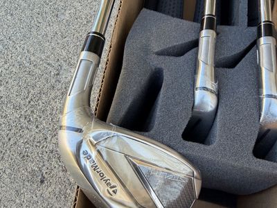 NEW Taylormade Stealth Irons 5-PW, AW