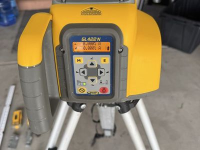 Spectra Precision GL422N Dual Slope Grade Laser Level Kit w/ HL760 Receiver & RC402N Remote
