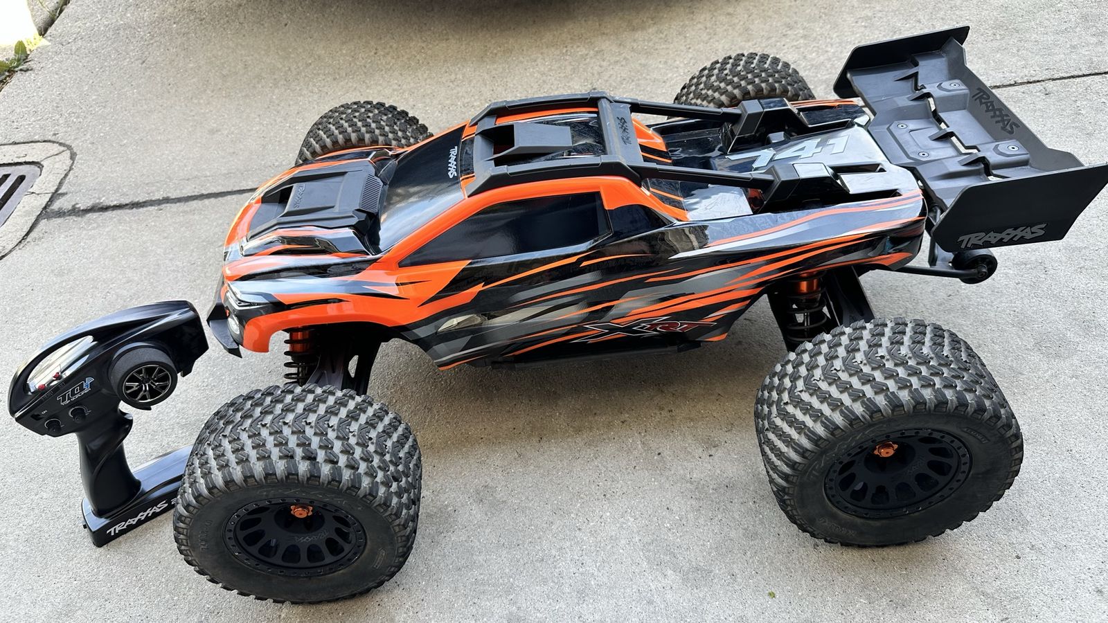 Great Condition Traxxas XRT 1/5 8S Scale Truggy