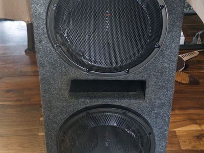 Kenwood Dual 12” Sub Box 2000W Excelon