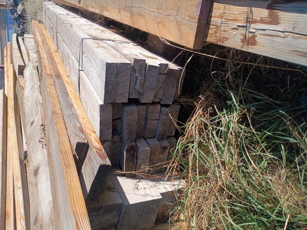 Lumber (package deal only)