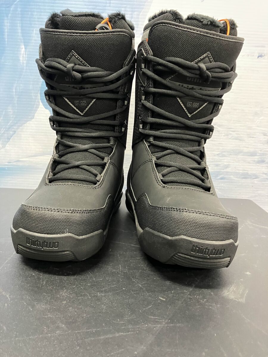 Lightly Used 2026 Thirtytwo Shifty Lace Black Women's Snowboard Boot - 7.0W US