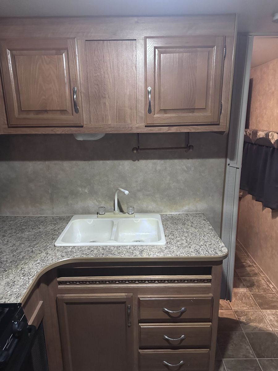 Main image 12