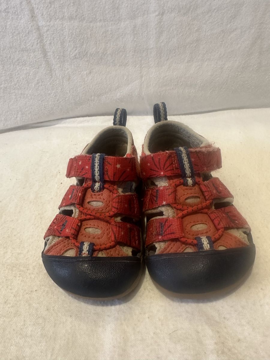 Keen Toddler, Size 5 Red Washable, Hiking Sandals