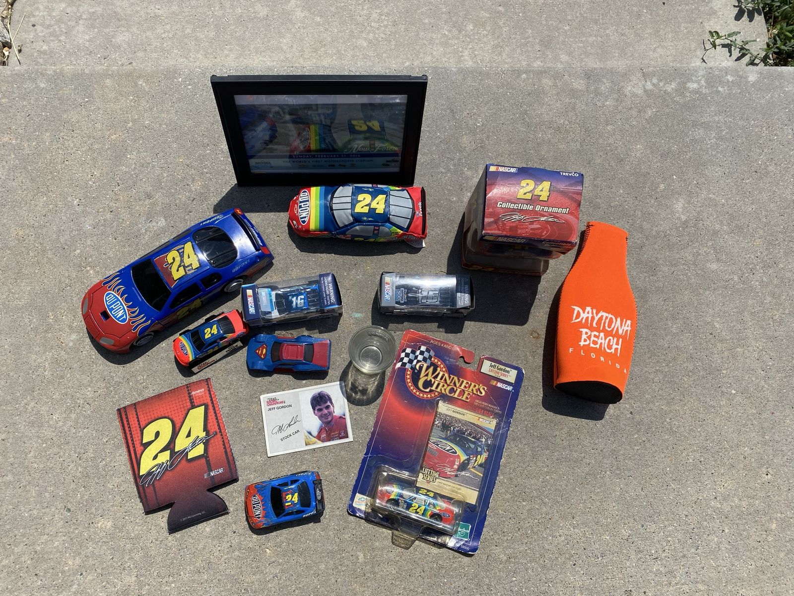 Jeff Gordon #24 NASCAR Memorabilia & Collectibles Lot Diecast Cars Picture Frame