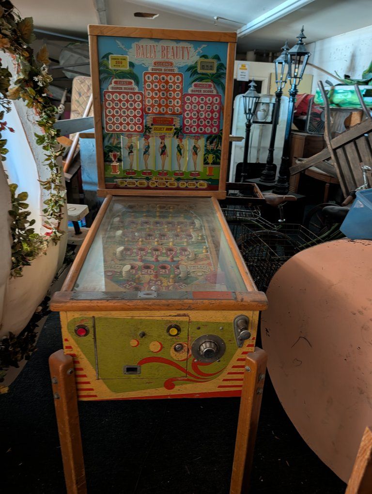 Vintage Bally Beauty Pinball Machine / Bingo Game