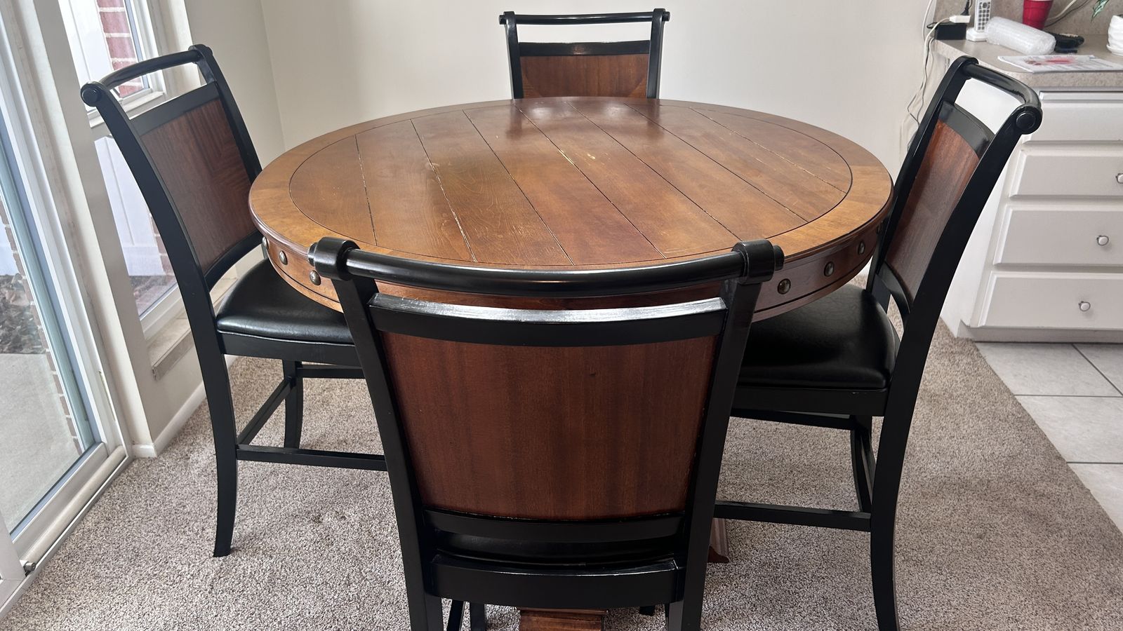 Kitchen Table & Chairs