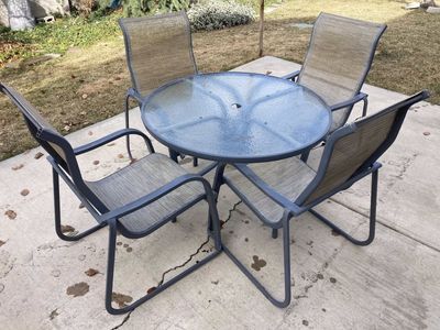 Patio set table with 4 chairs