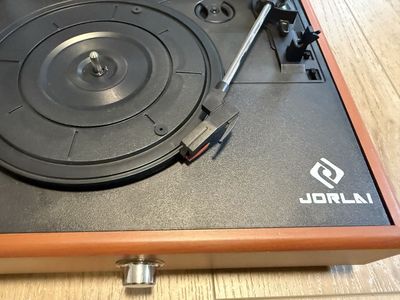 Jorlai Retro Turntable