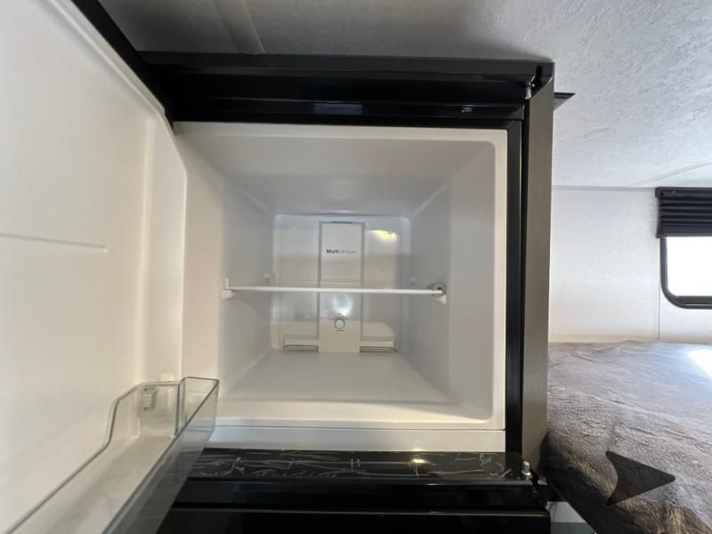 Main image 12