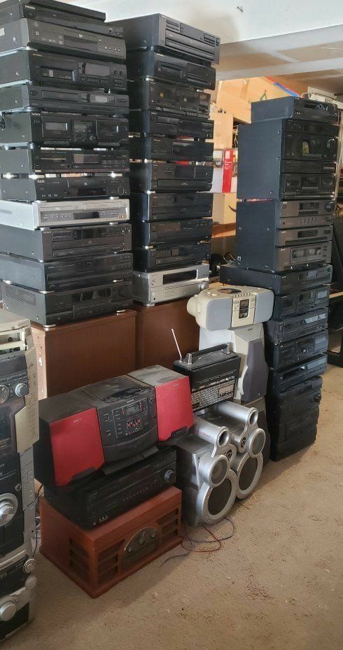 Electronics $150 Read Description