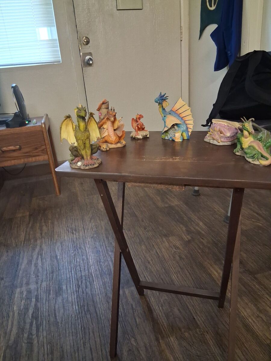 Dragon figurines