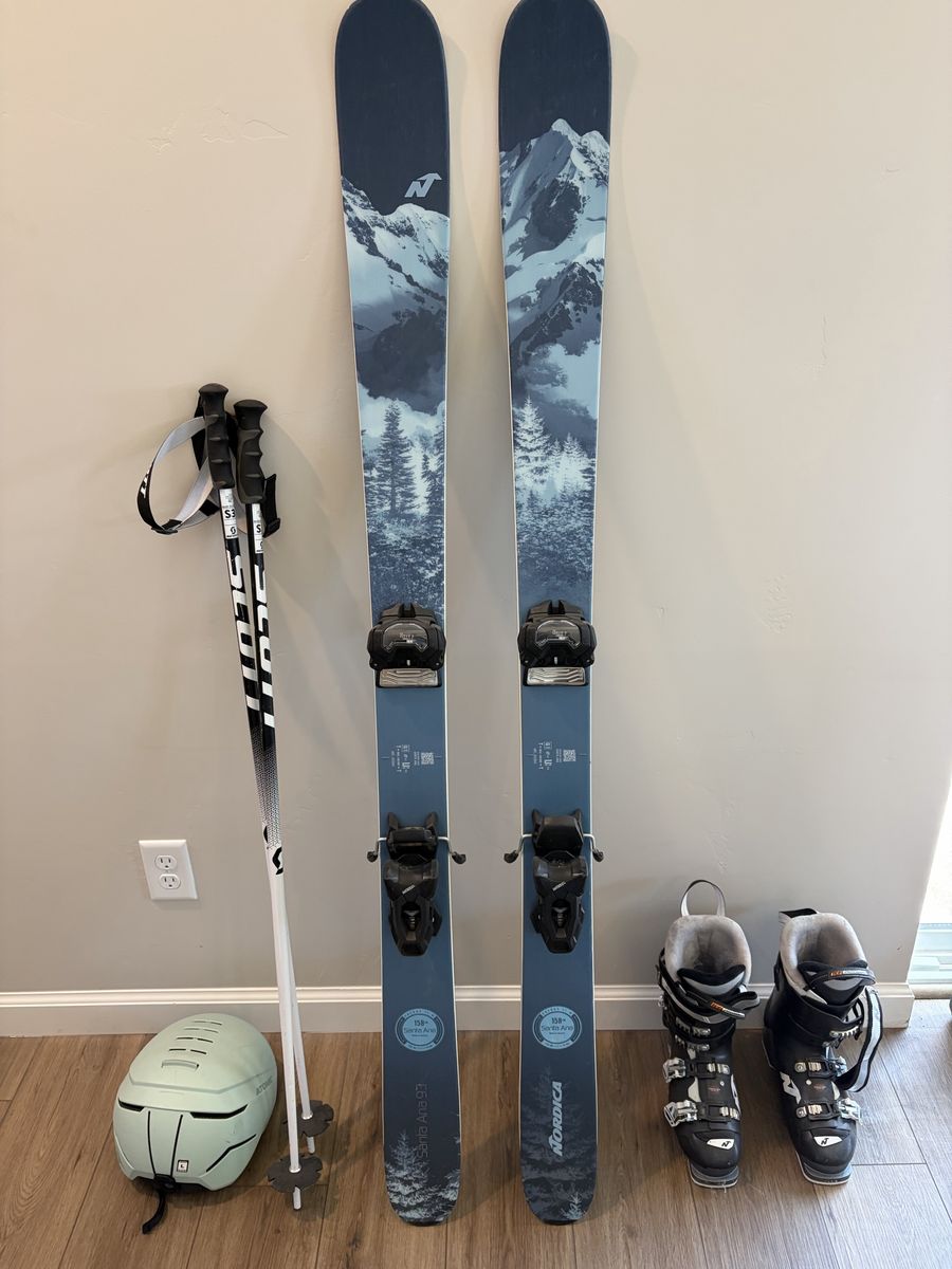 Ski Gear Set