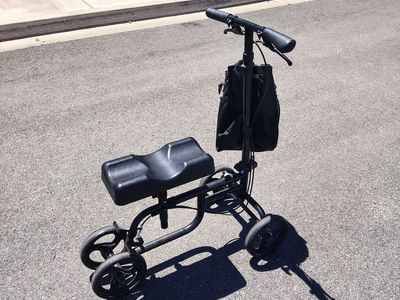 Knee scooter