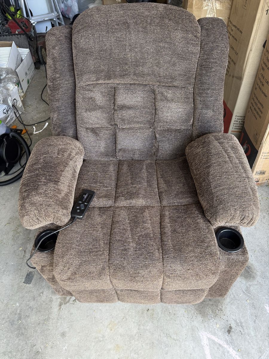 Brown Massage Recliner With Heat & 8 Massage Types