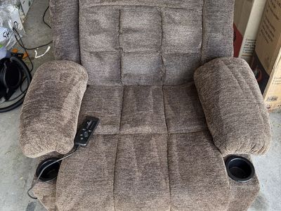 Brown Massage Recliner With Heat & 8 Massage Types