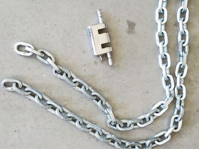 PEWAG 8 ft Heavy Duty Security Chain & VIRO Panzer Armour-Plated Padlock