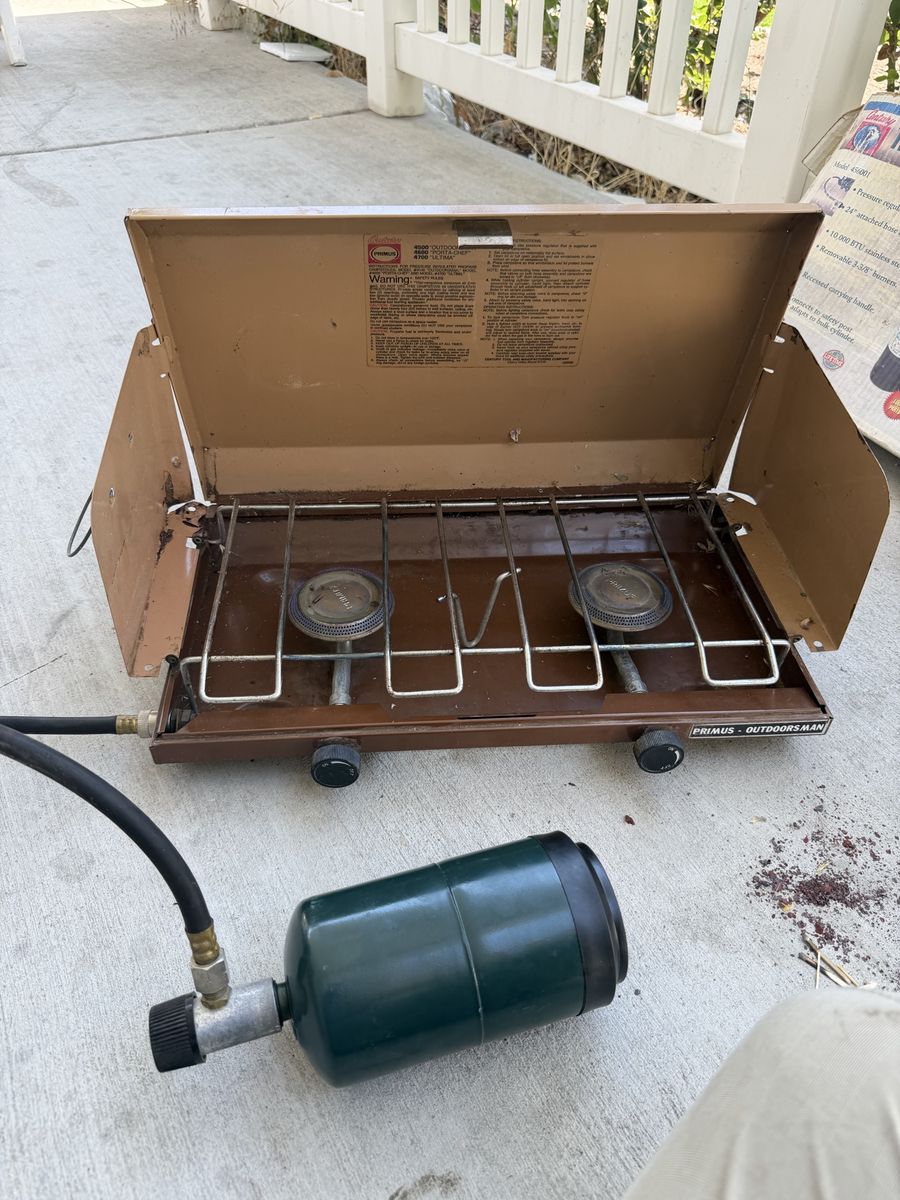 Primus Outdoorsman 4900/4700 2-Burner Propane Camp Stove Vintage Camping Cooker