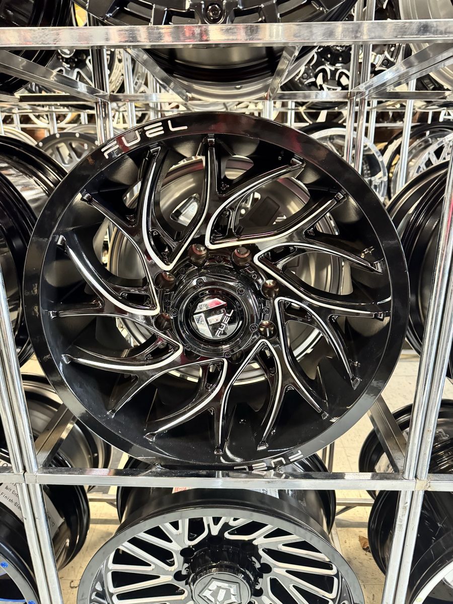 Fuel 20x9 Glossy black. Brand new set of 4 wheels.