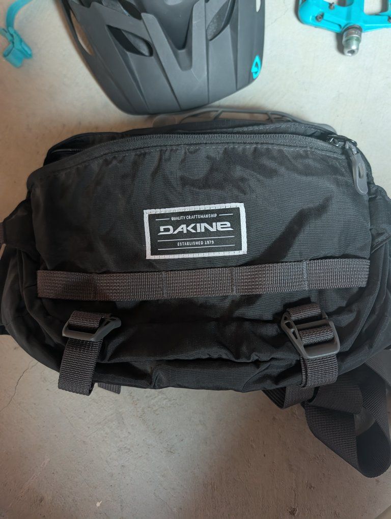Dakine Black Hydration Waist Pack / Hip Pack for Cycling, Hiking, or Everyday Use - Durable & Versatile