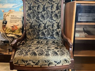 Vintage rocking chair