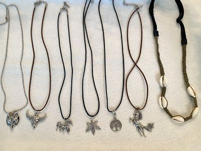 NEW! Unisex Necklaces & Choker - Wolf, Buffalo Skull, Horse, Leaf, Tree Pendants, Cowrie Shell - C PIX
