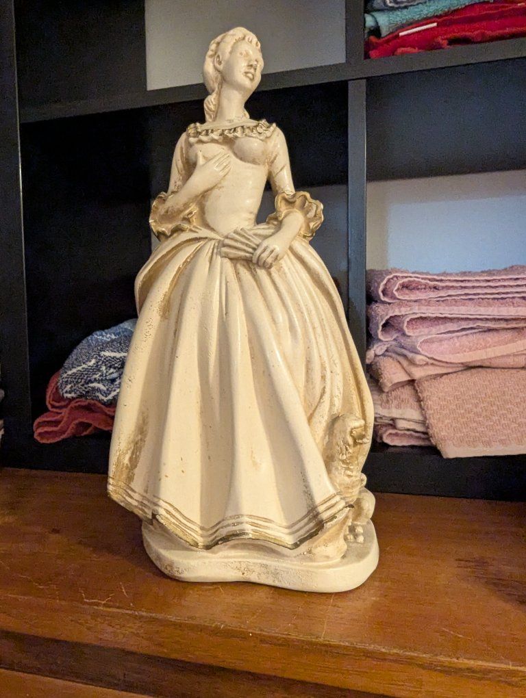 Main image 4