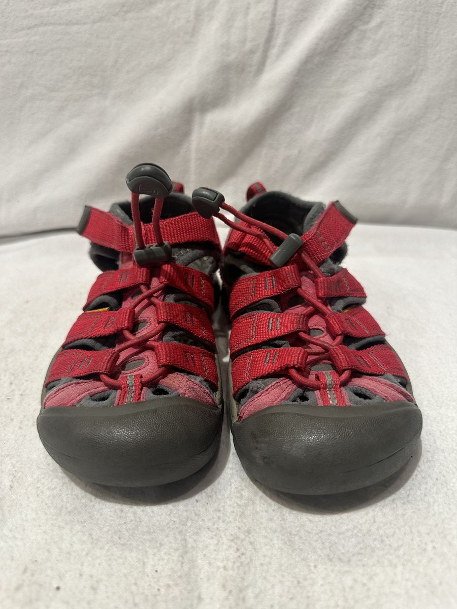 Keen toddler size 13 salmon Wtrprf hiking sandals