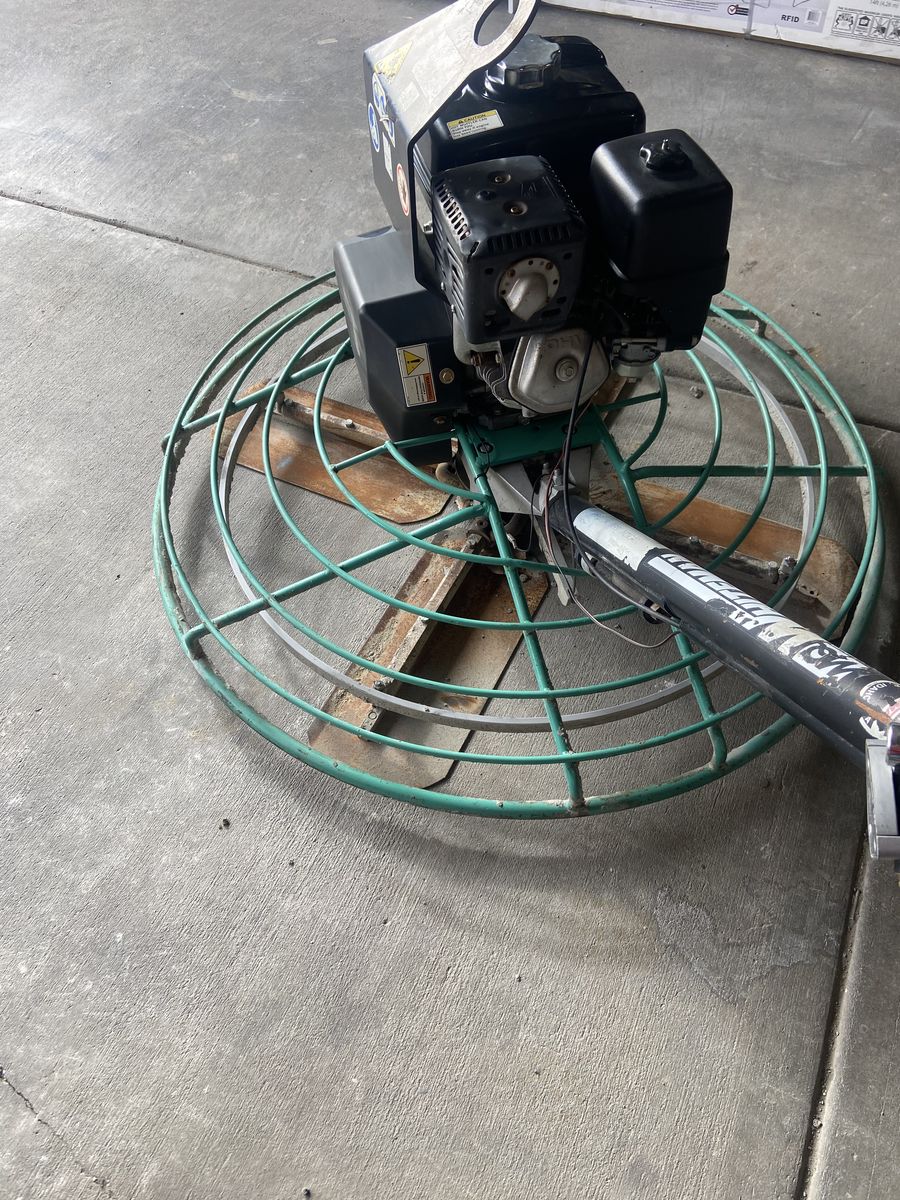 Concrete Power Trowels