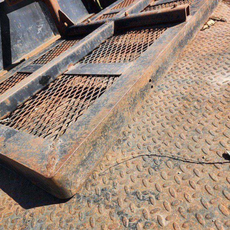 Rear receiver hitch wreck cargo rack