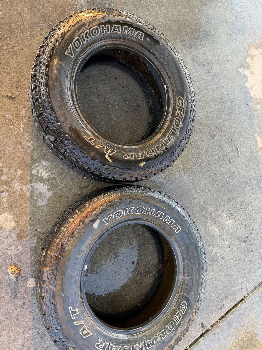 Free 2 245 x75x 17 Yokohama Geolander tires
