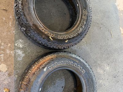 Free 2 245 x75x 17 Yokohama Geolander tires
