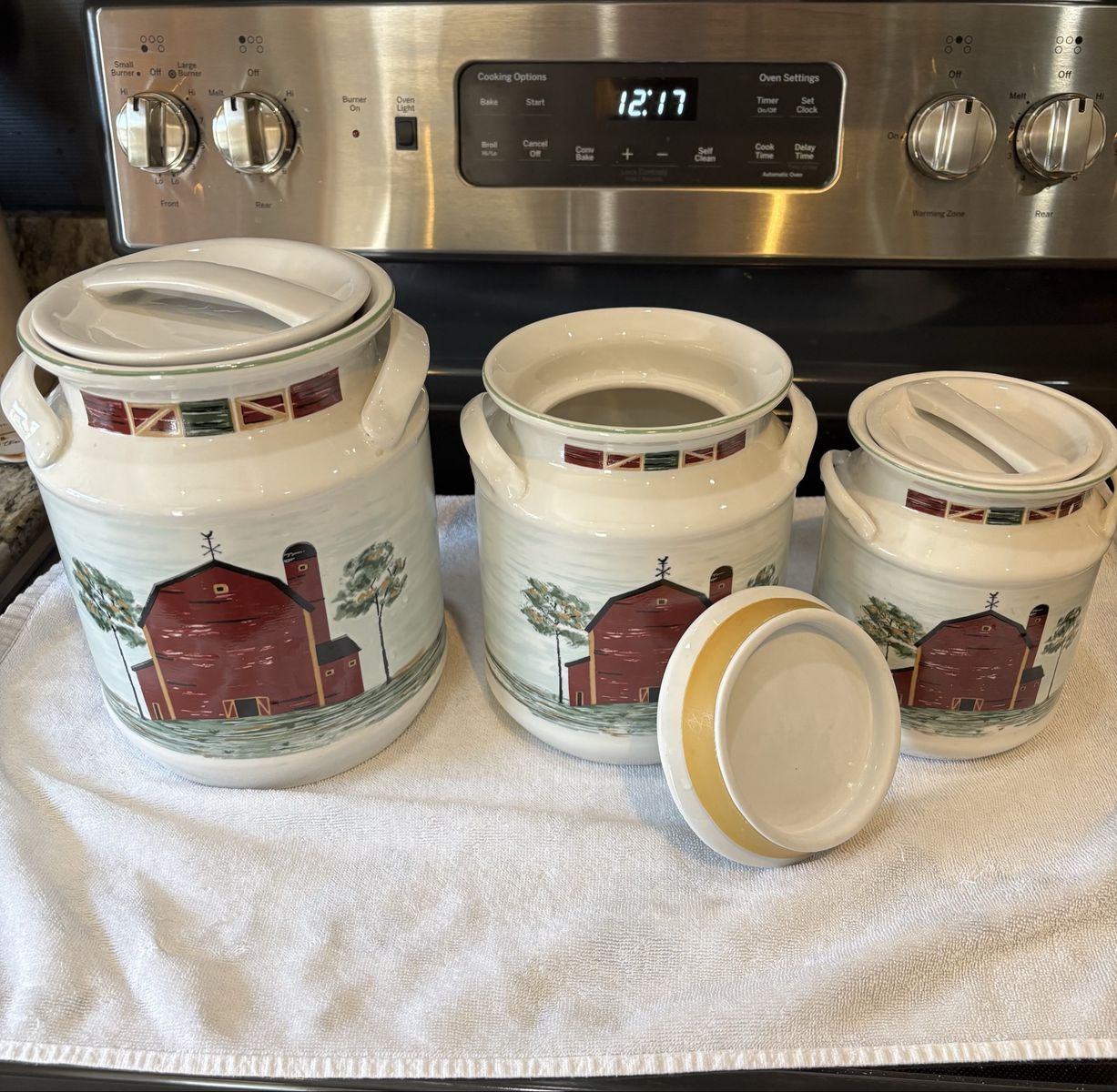 Kitchen canisters